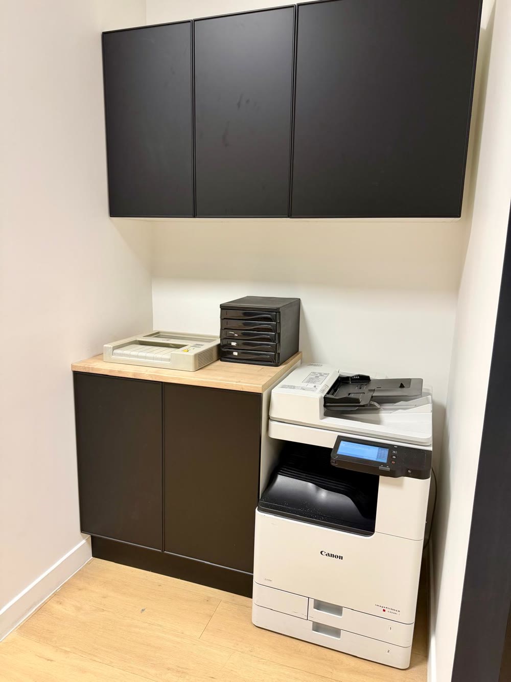Espace de réception et de traitement du courrier sur place